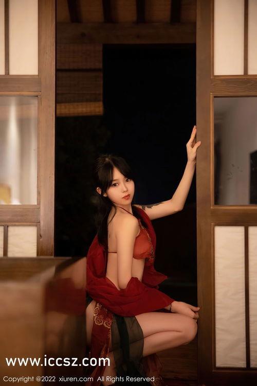 国产高清美女一级a毛片久久,揭秘毛片世界中的艺术与诱惑 第2张 国产高清美女一级a毛片久久,揭秘毛片世界中的艺术与诱惑 第2张